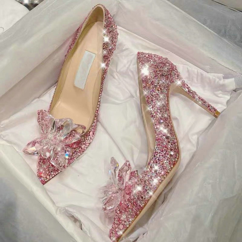 Sapatos Femininos de Luxo com  - Luxury Watch Girl avaliação e preço