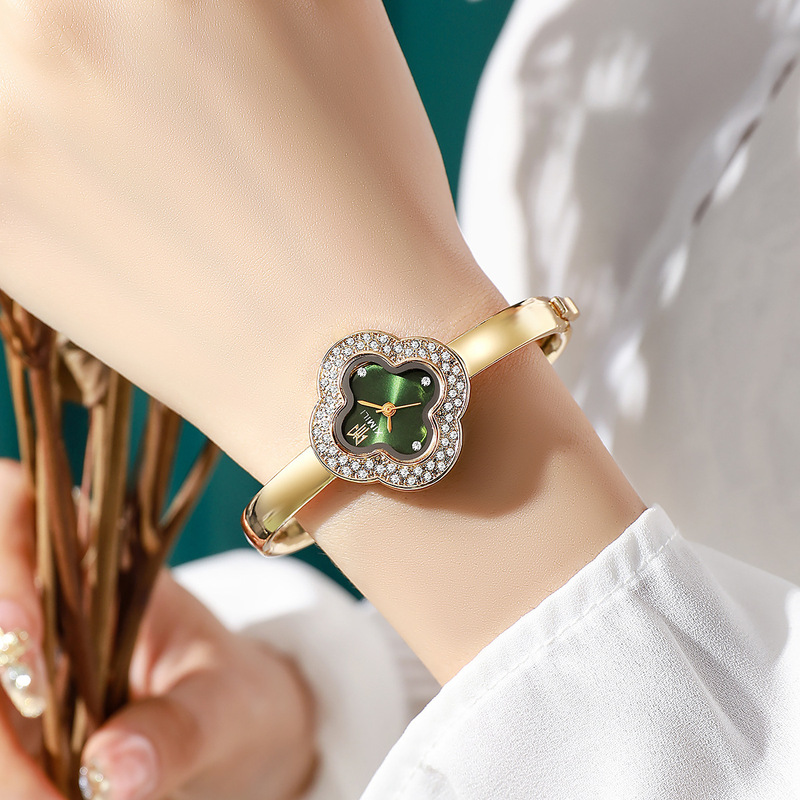 Relógio de Pulso Feminino de L - Luxury Watch Girl avaliação e preço